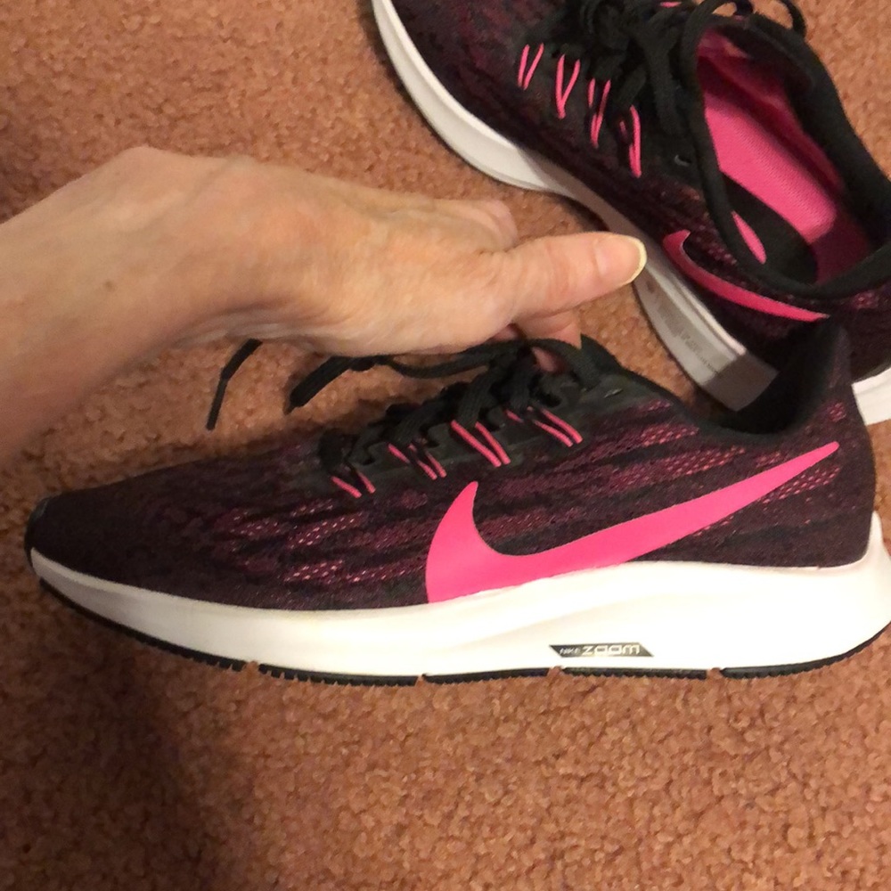 Gorgeous🥳HP🥳Nike Air Zoom Pegasus Sneakers - Picture 6 of 11